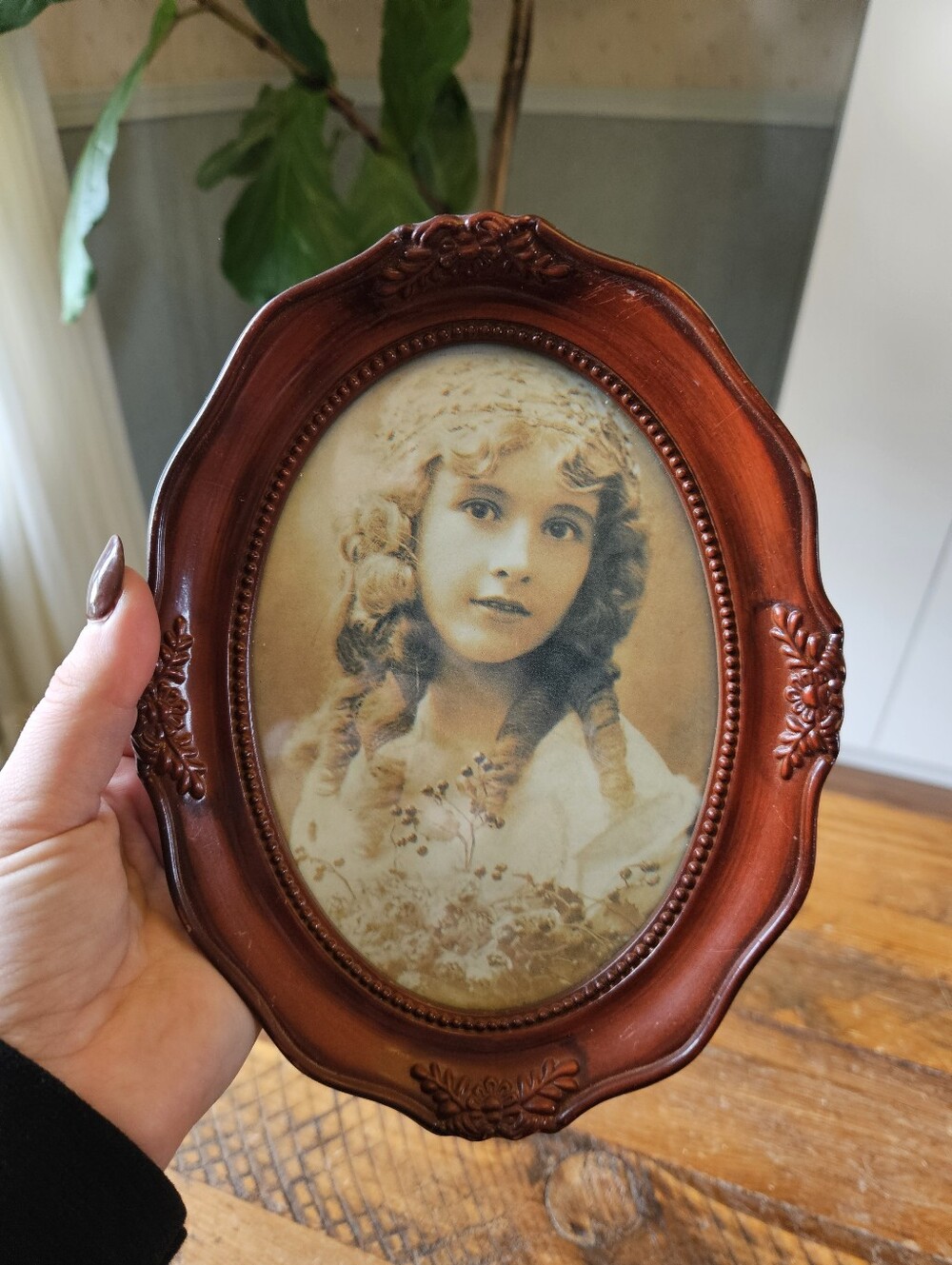 Vintage Wood Oval Portrait